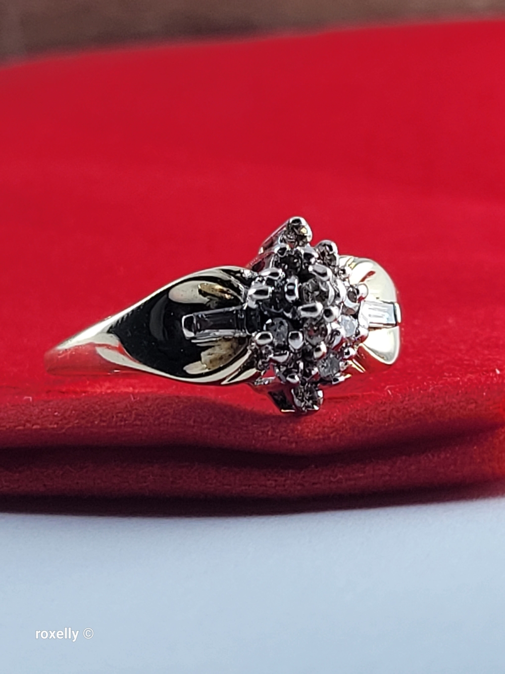 10K Yellow Gold Genuine Diamond Cluster Ring Size 6.25 -Solid Gold! 👌🎁